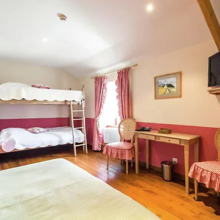 Vintage Holiday With Swimming Pool In Hubert Casa vacanze
