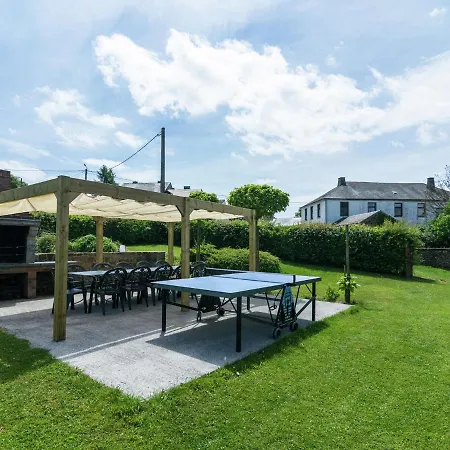 Vintage Holiday With Swimming Pool In Hubert *